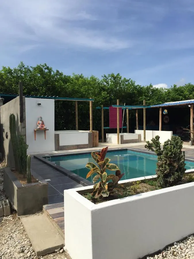 Paraiso Lounge Bonda Guest house