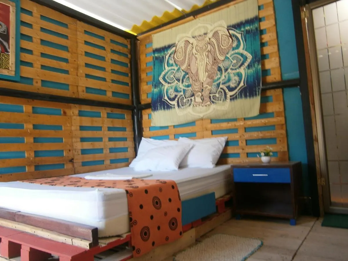 Paraiso Lounge Bonda 2*,
